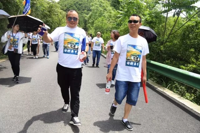 北京企业广告衫定制价格受哪些因素影响呢(images 2)