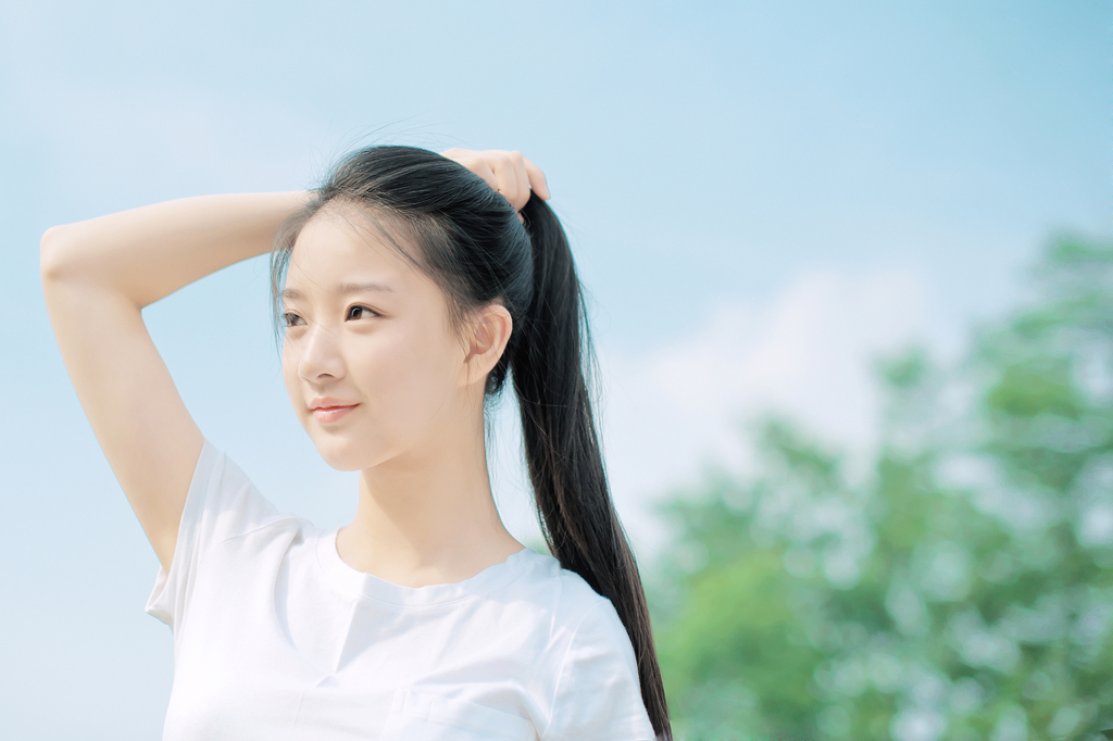 为什么衣服会产生静电?什么面料的衣服更容易产生静电