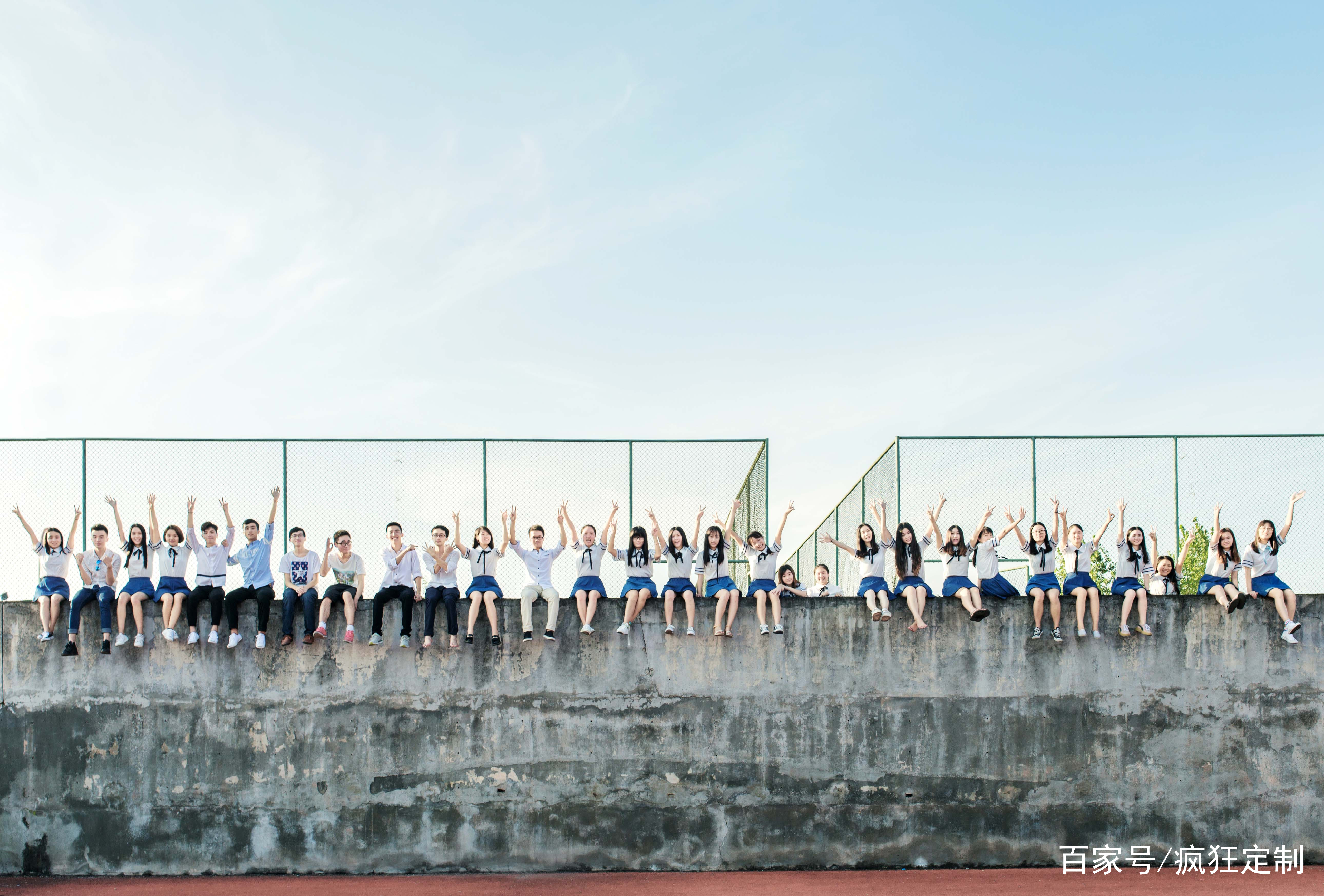 2019杭州师范大学毕业文化衫 人文学院定制毕业文化衫设计（images 1）
